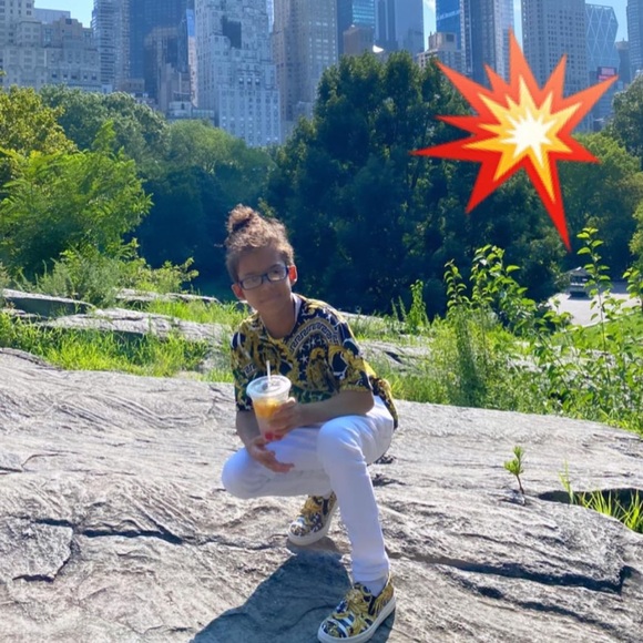 ❤️💯 authentic versace tops with black pants - Picture 6 of 13